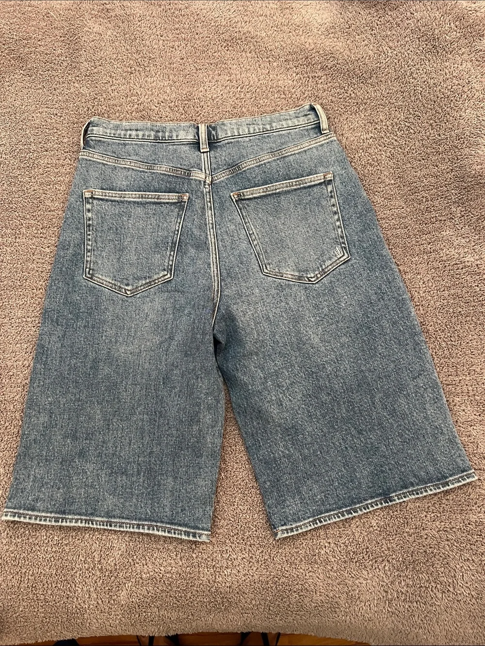 Silver Jeans Be Easy High Rise Long  Denim Shorts 29 Jorts NWT